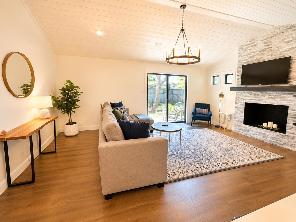 9002 Lodge Ct - Photo 3