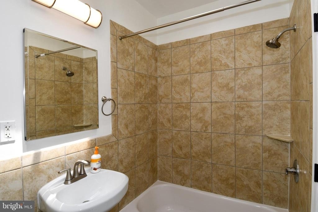 5700 Georgia Avenue Nw - Photo 16