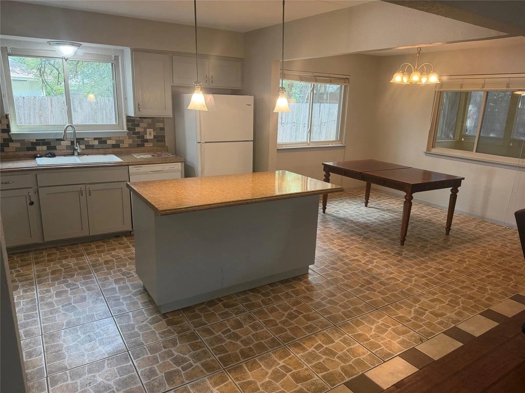 7604 Bender Dr - Photo 14