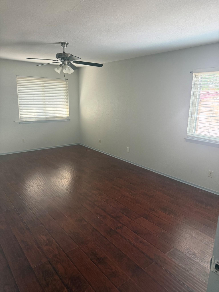 7604 Bender Dr - Photo 6