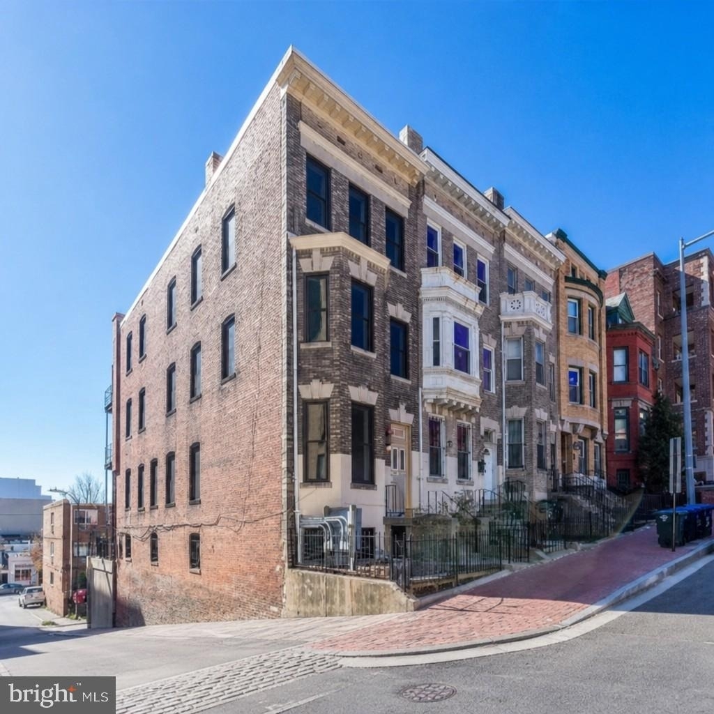 1416 Belmont Street Nw - Photo 1