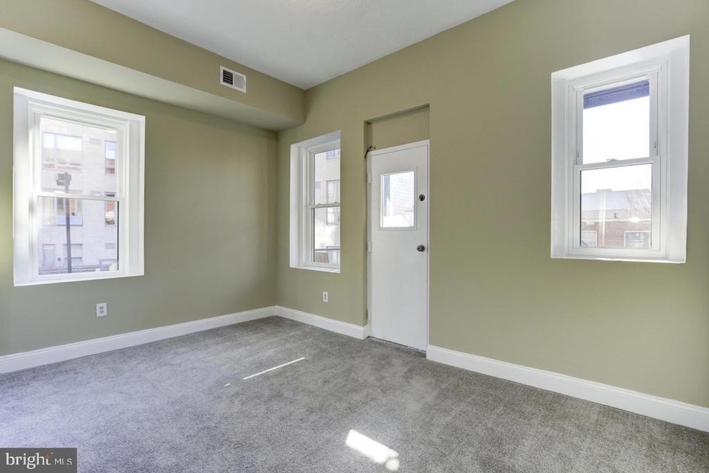 1416 Belmont Street Nw - Photo 5