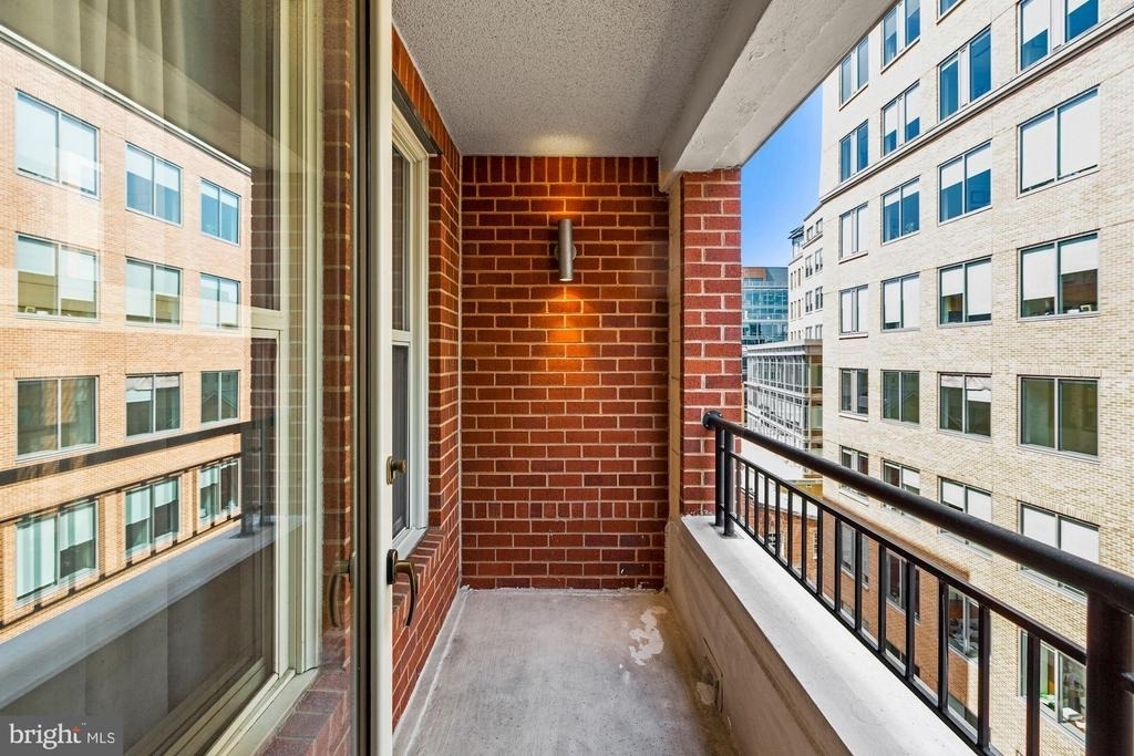915 E Street Nw - Photo 15