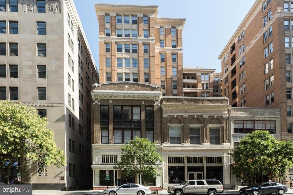 915 E Street Nw - Photo 0