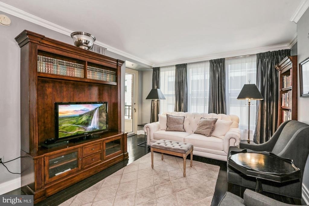 915 E Street Nw - Photo 4