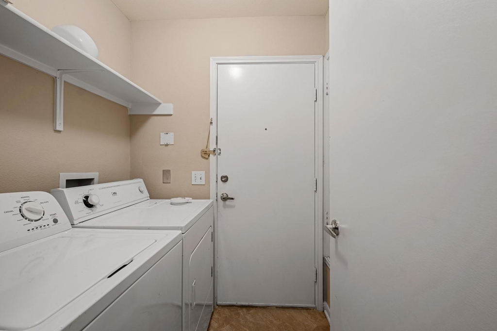 7320 Muffin Dr - Photo 14
