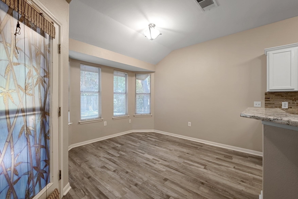 7320 Muffin Dr - Photo 11