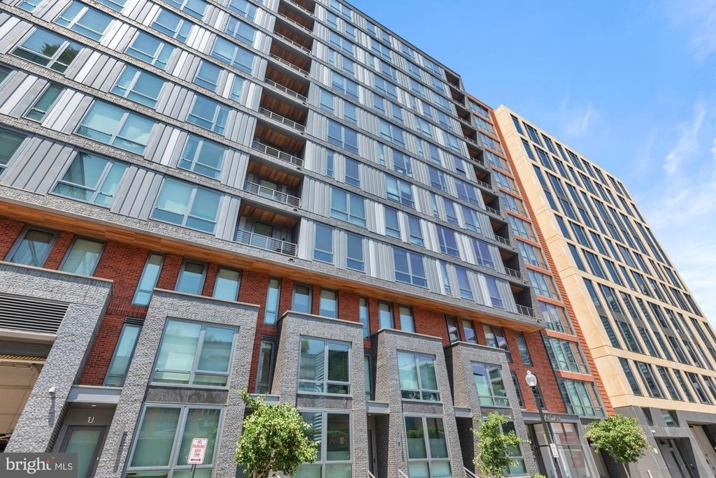 1211 Van Street Se - Photo 0