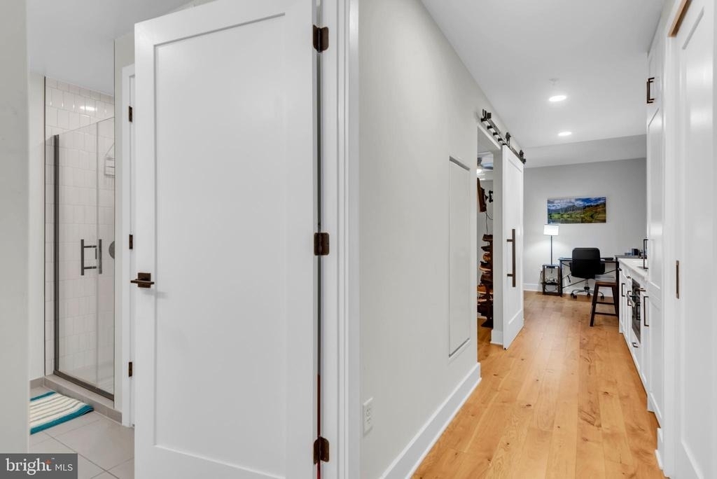 1211 Van Street Se - Photo 8