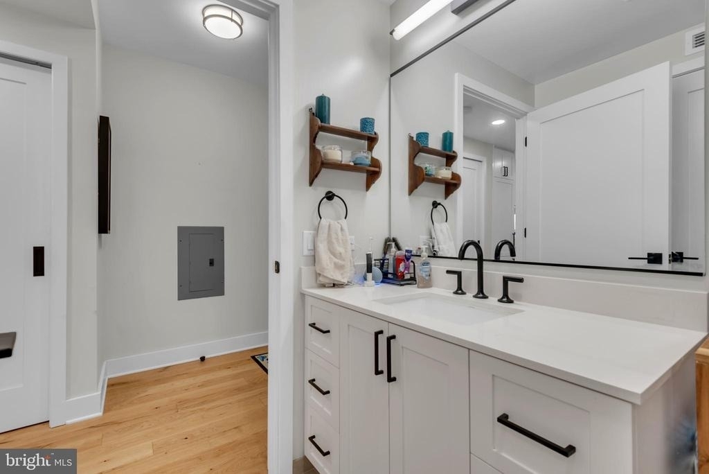 1211 Van Street Se - Photo 16
