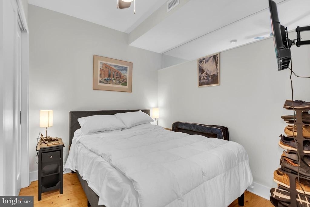 1211 Van Street Se - Photo 7