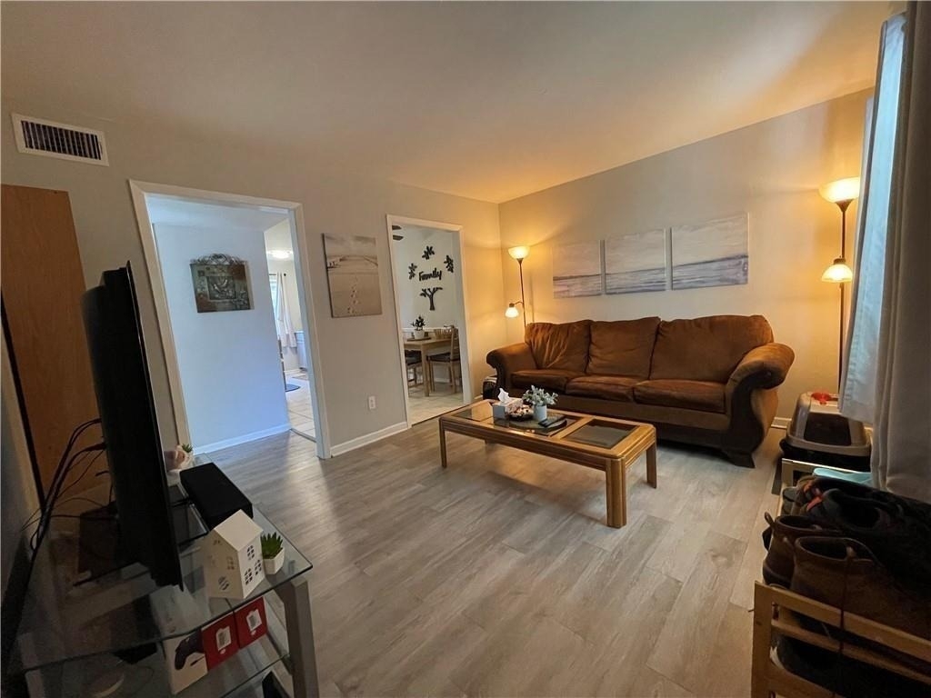 4302 Lake Rd - Photo 0