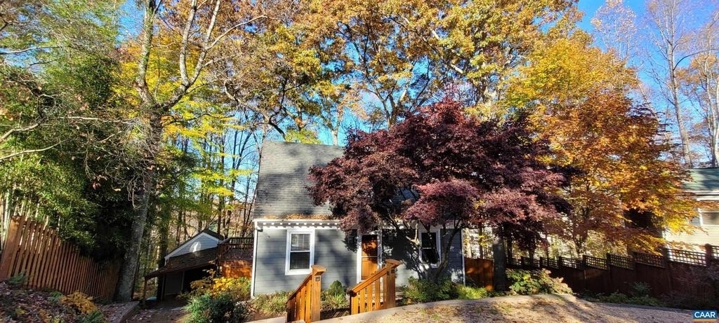 102 Slate Pl - Photo 1