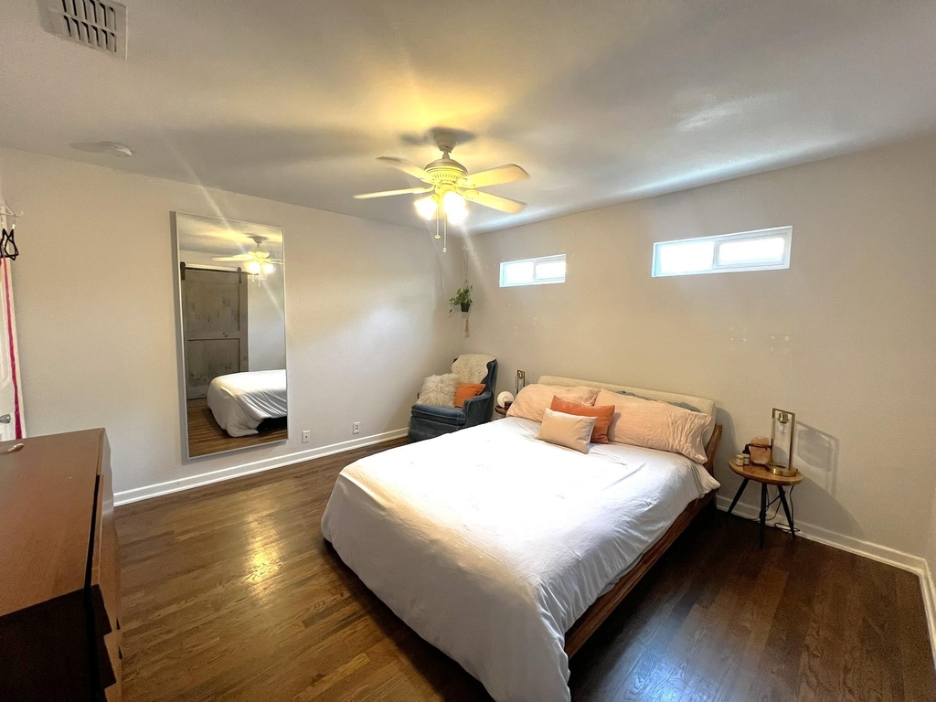 1311 Aggie Ln - Photo 5