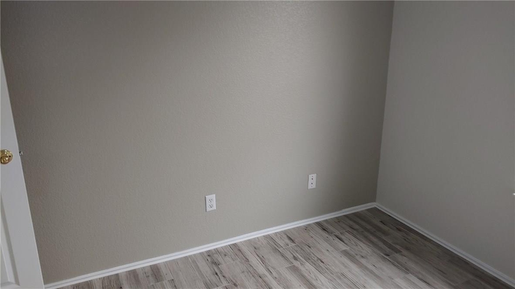 2739 Fairview Dr - Photo 15