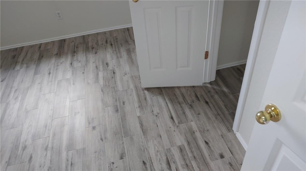 2739 Fairview Dr - Photo 12