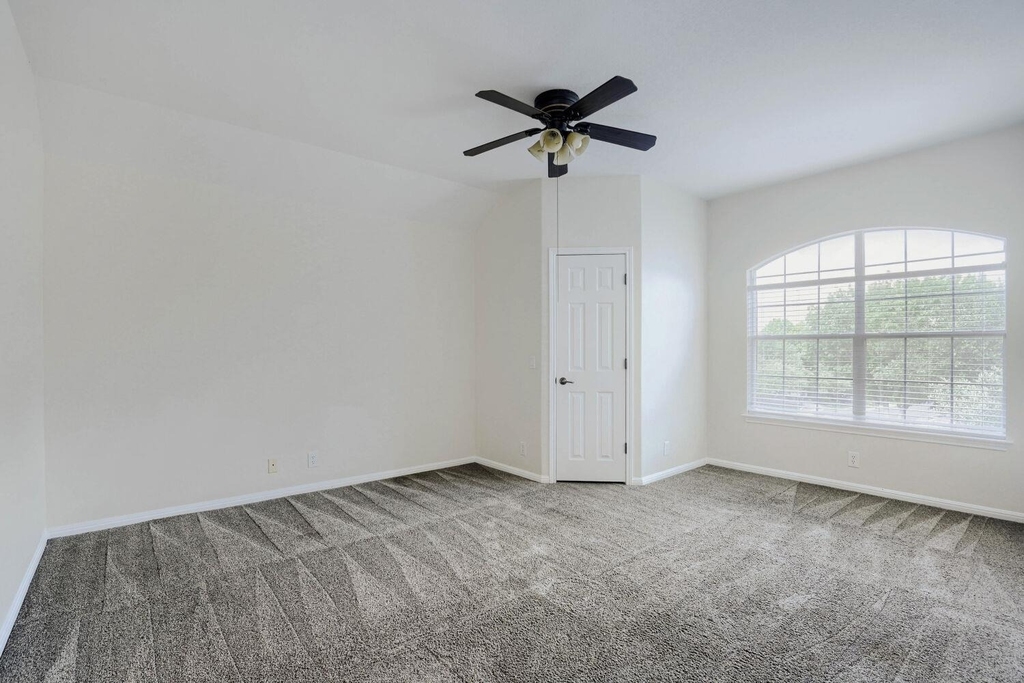 3817 Links Ln - Photo 19