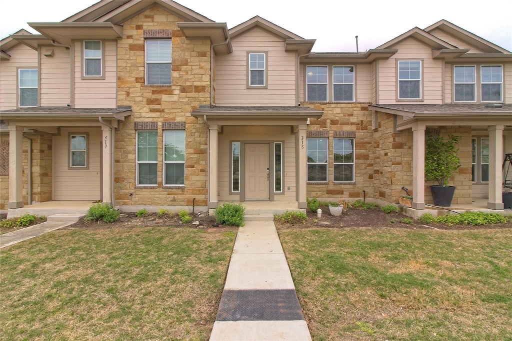 315 N Heatherwilde Blvd - Photo 0