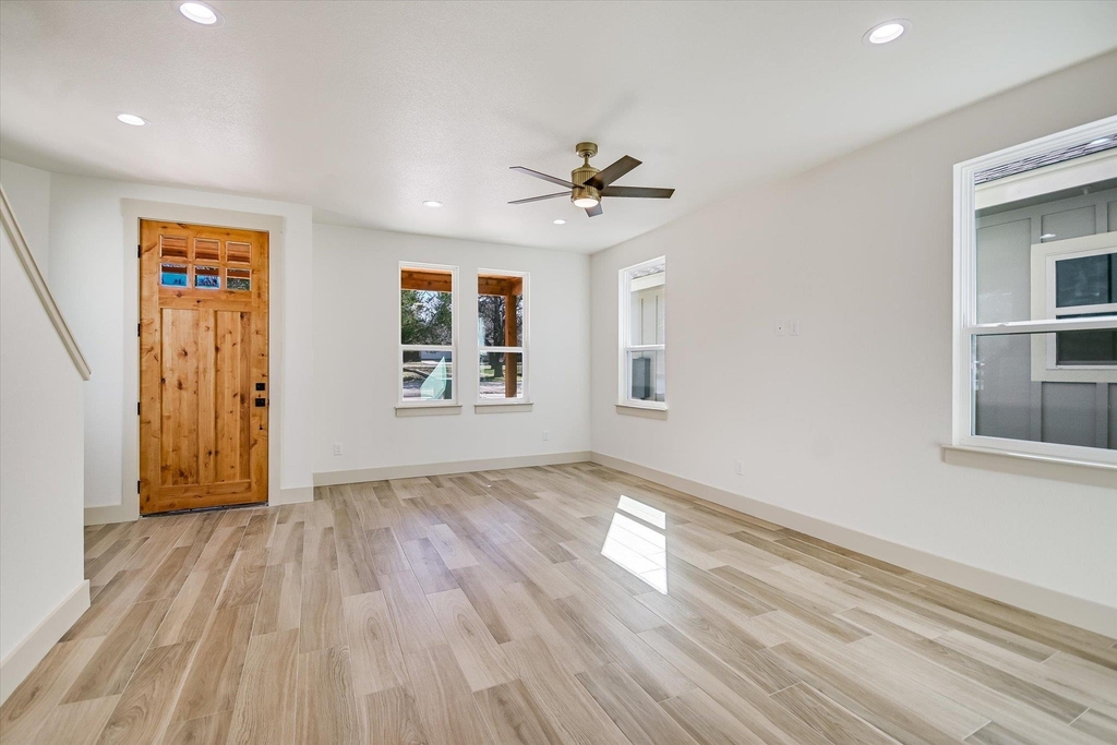 424 Shady Bluff Dr - Photo 4