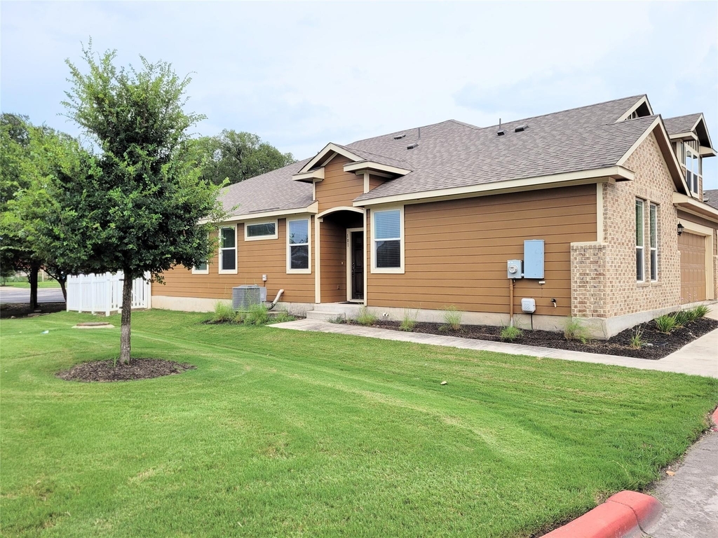 711 Rolling Oak Dr. Dr - Photo 0