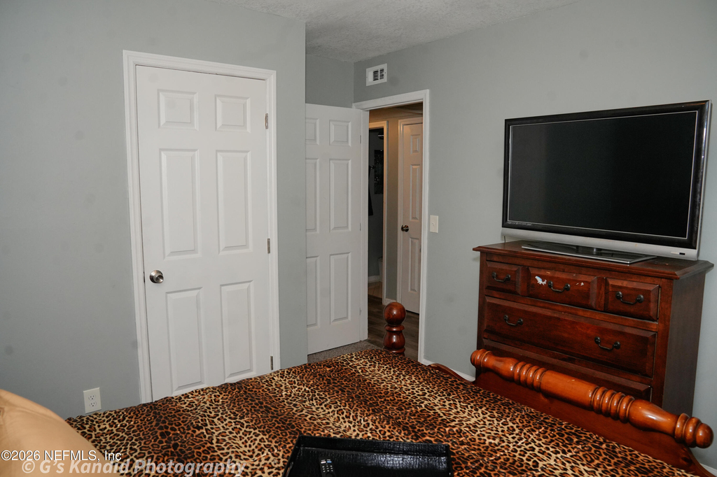 2453 Wilmont Avenue - Photo 15
