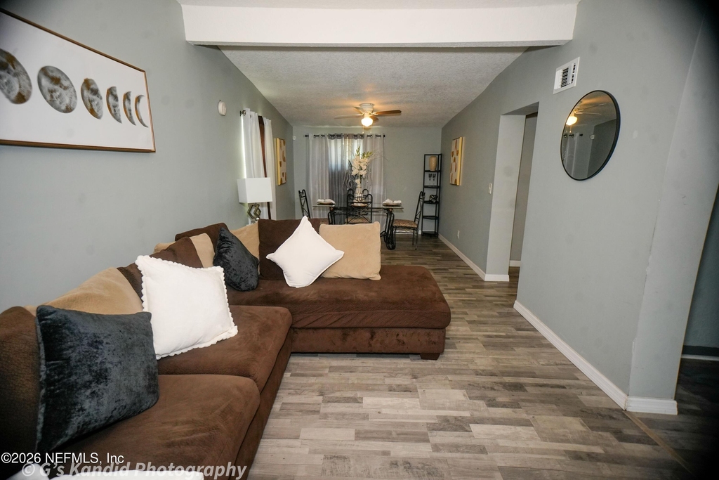 2453 Wilmont Avenue - Photo 3