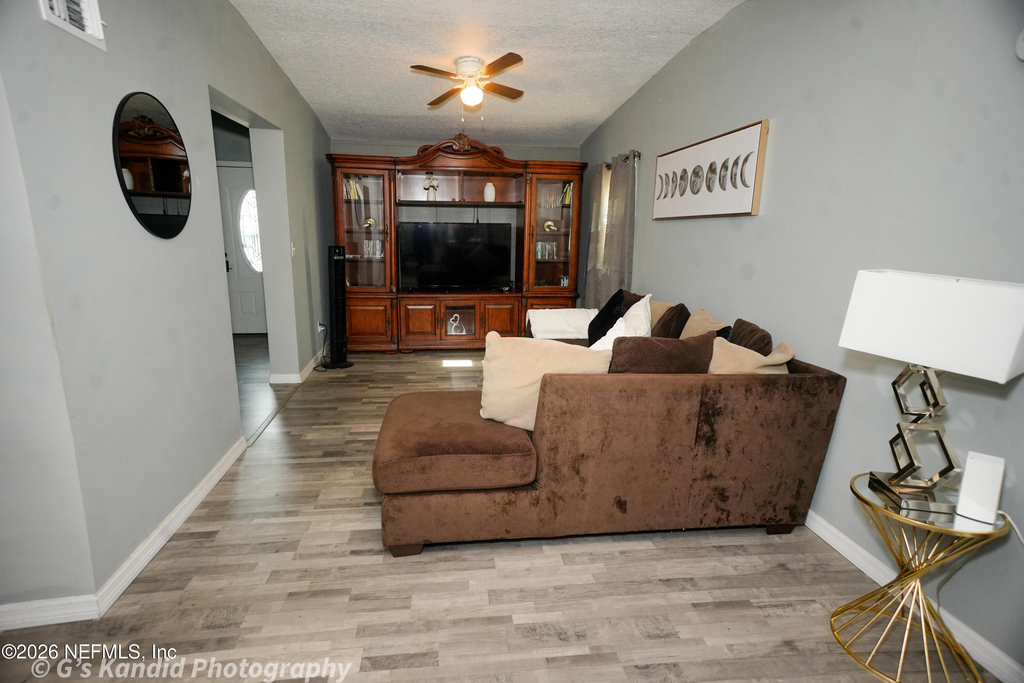 2453 Wilmont Avenue - Photo 5