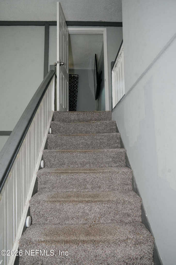 2453 Wilmont Avenue - Photo 19