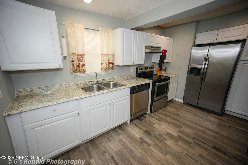 2453 Wilmont Avenue - Photo 8