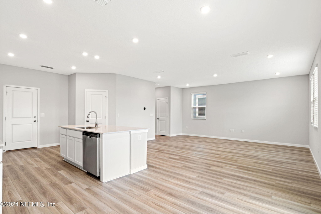 14710 Cashew Avenue - Photo 5