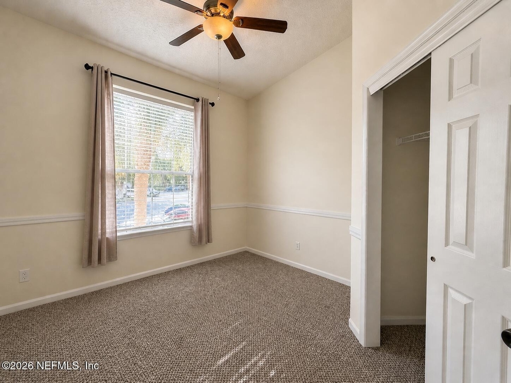 407 Augusta Circle - Photo 11