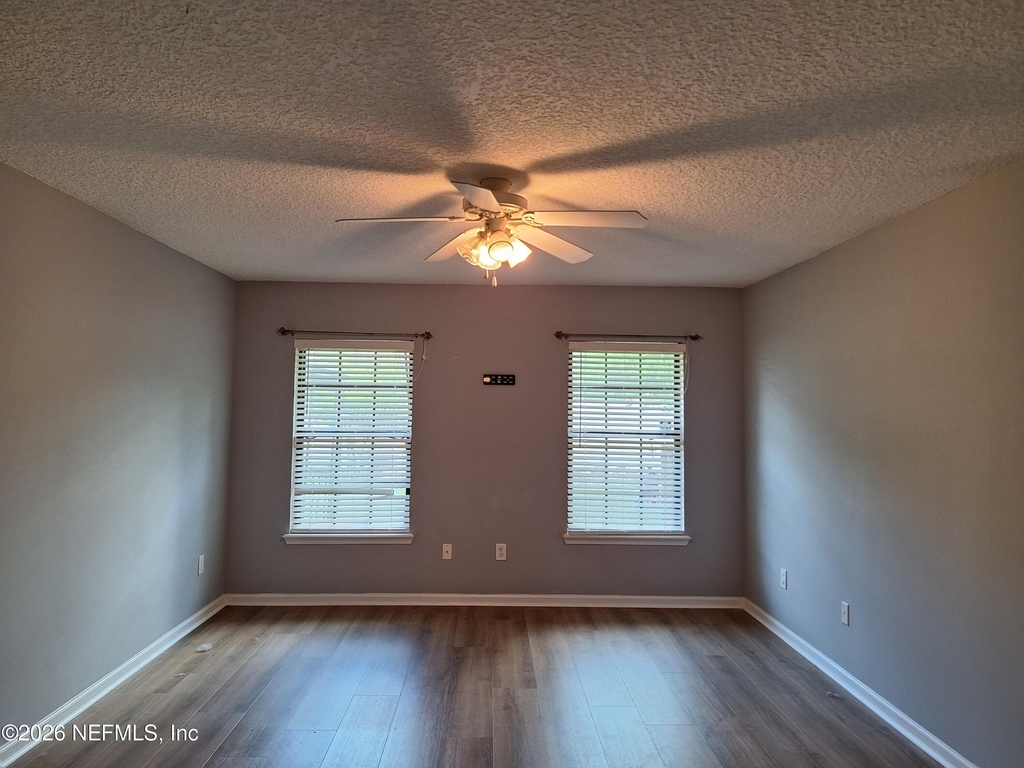 513 White Jasmine Way - Photo 11