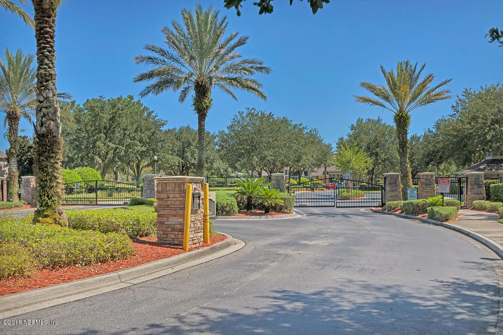 7990 Baymeadows Road E - Photo 2