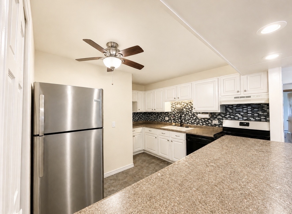 5324 Waterbury Drive - Photo 5