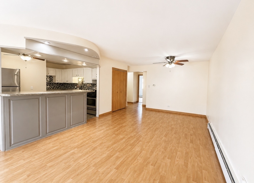 5324 Waterbury Drive - Photo 3