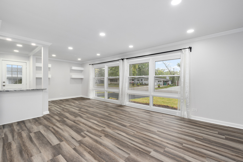 388 Nancy Lane - Photo 5