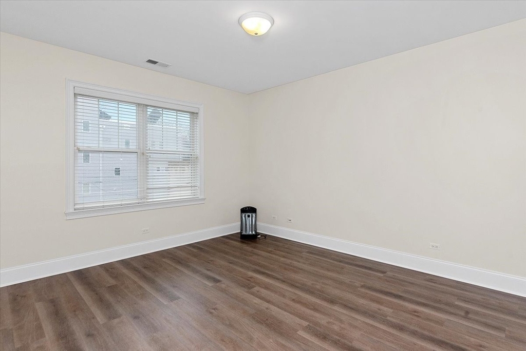 2500 Green Bay Road - Photo 8
