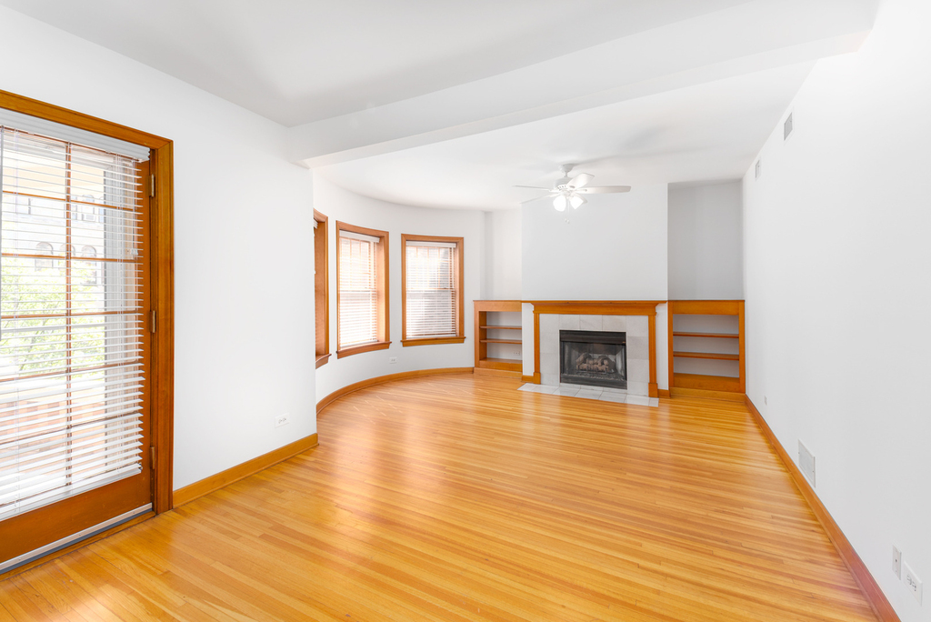 5610 N Kenmore Avenue - Photo 2