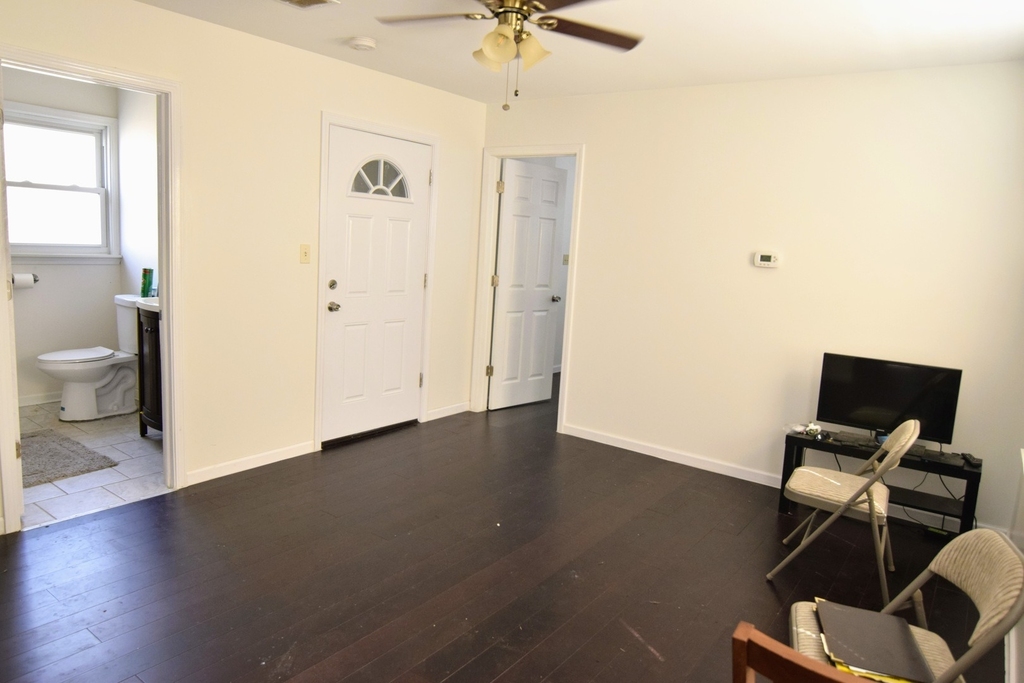 1828 N Bissell Street - Photo 3