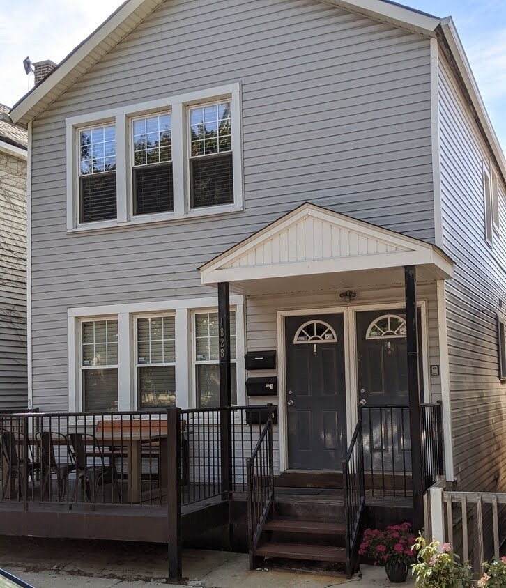 1828 N Bissell Street - Photo 0
