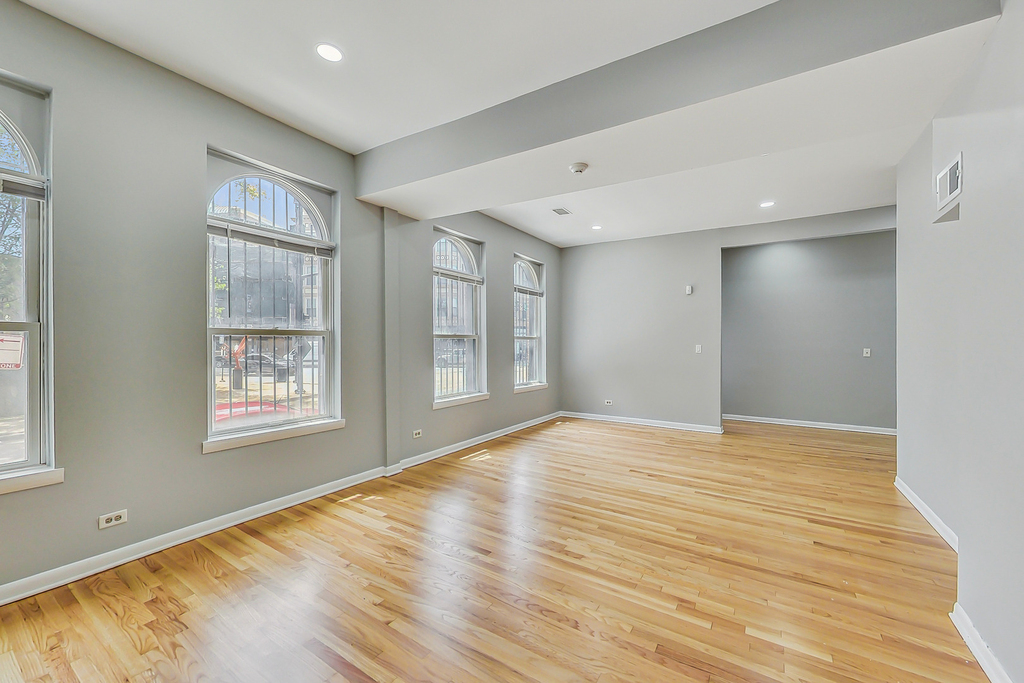 864 W Aldine Avenue - Photo 4