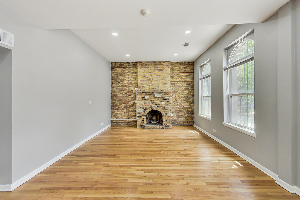 864 W Aldine Avenue - Photo 3