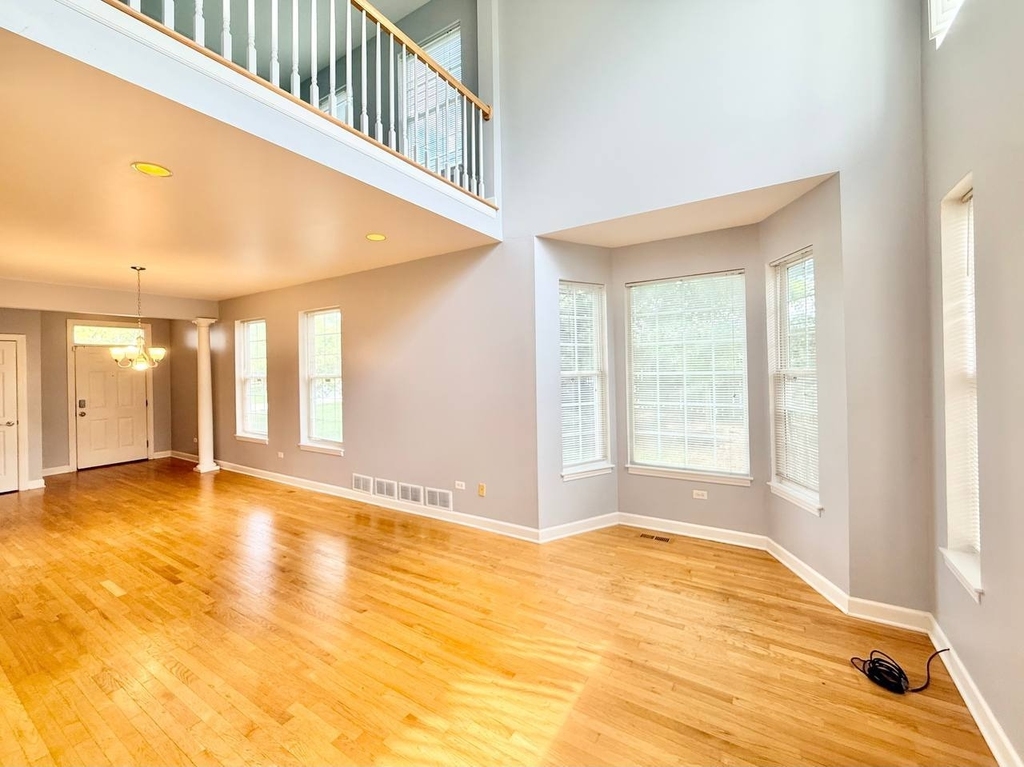 930 Case Street - Photo 2
