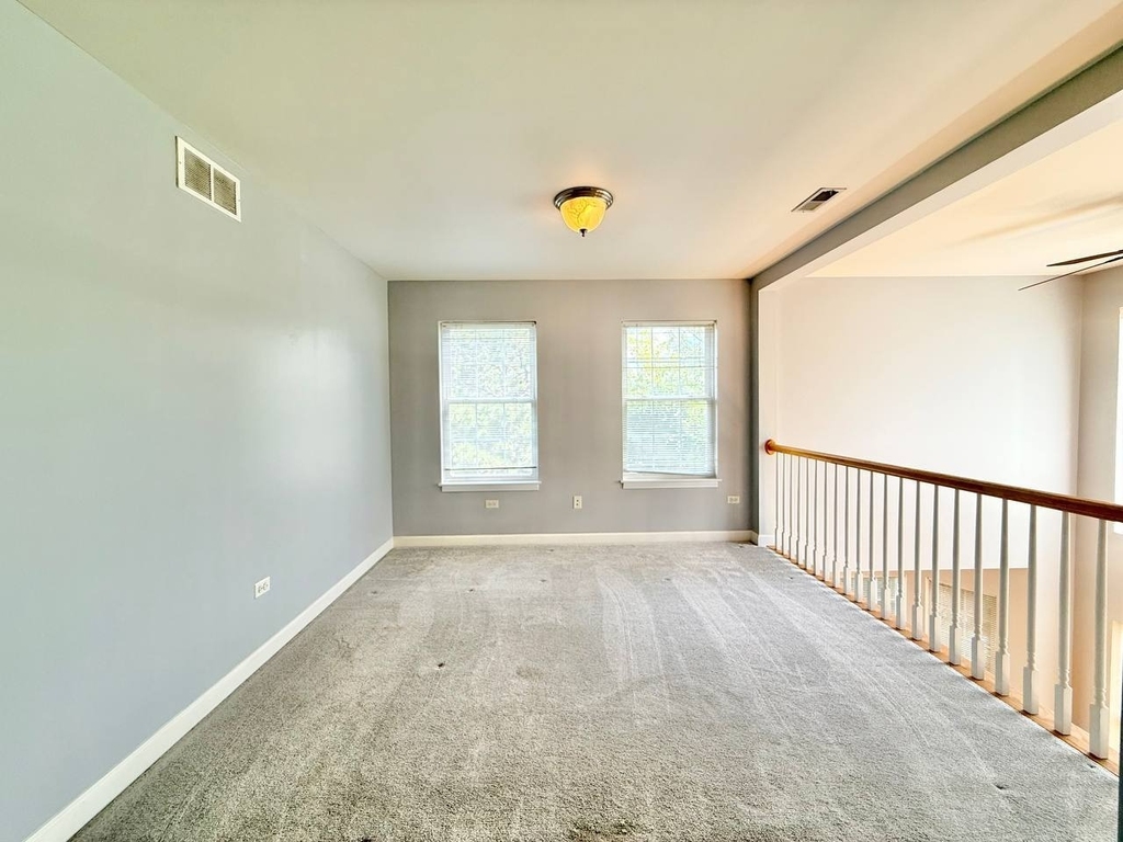 930 Case Street - Photo 9