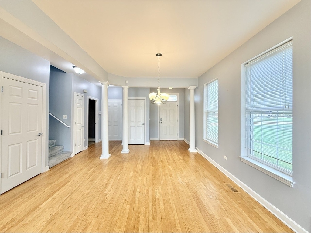 930 Case Street - Photo 3