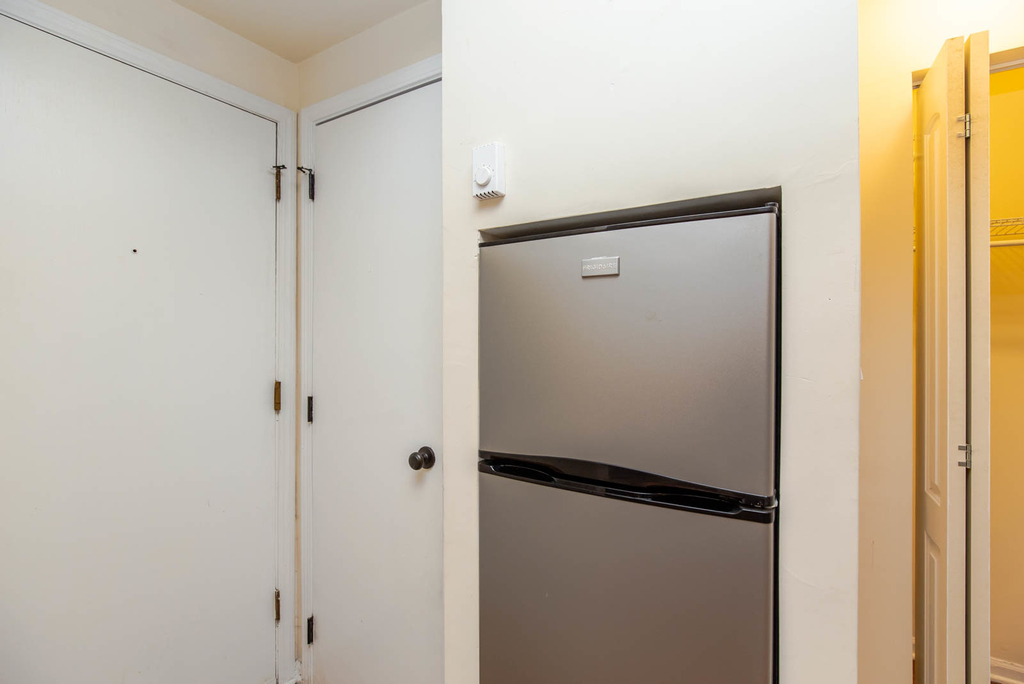 1430 N Dearborn Street - Photo 3