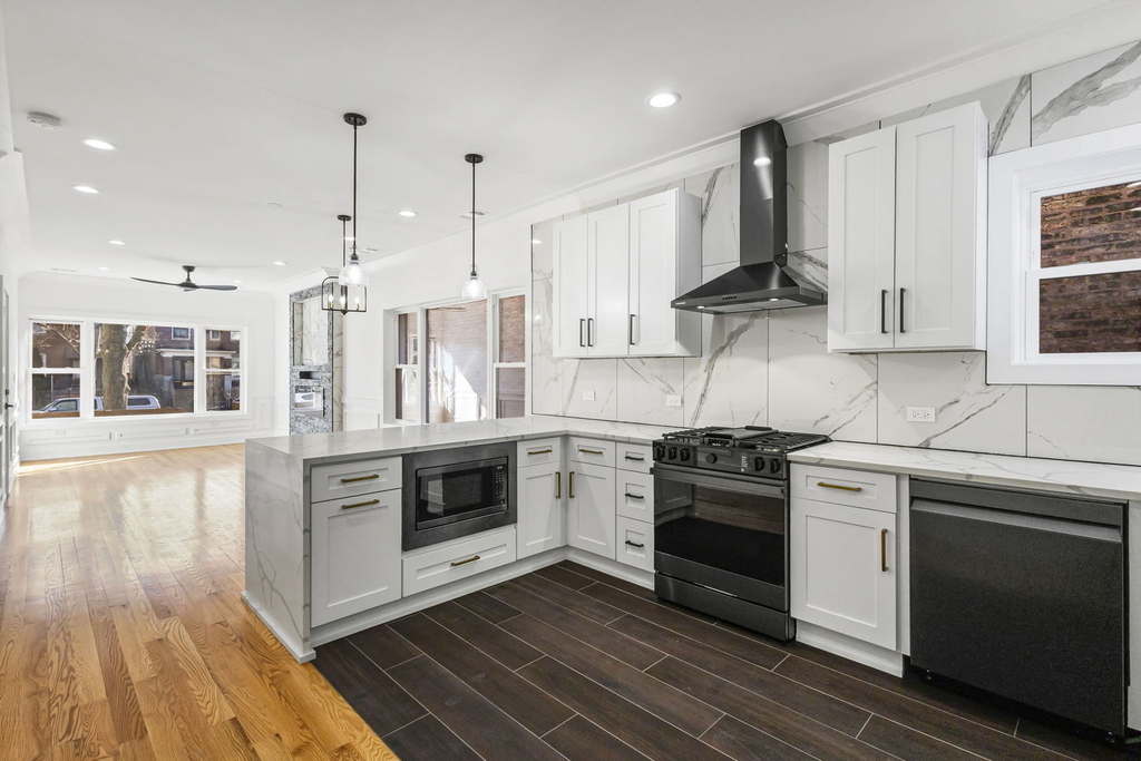 3934 N Sawyer Avenue - Photo 8
