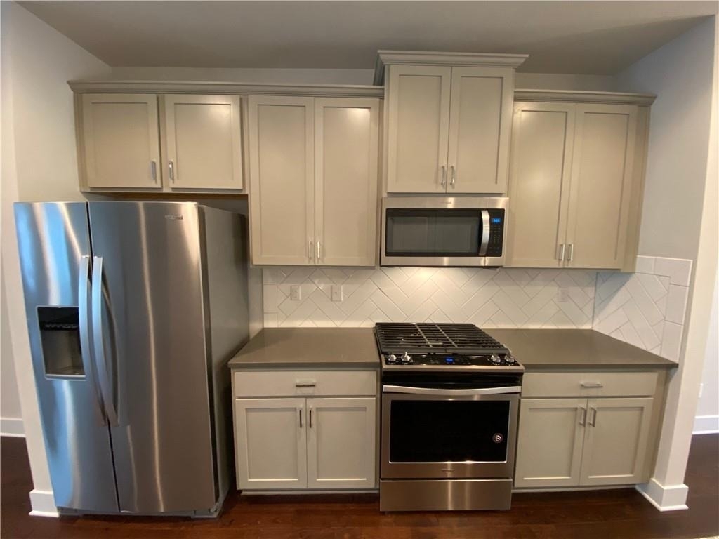 3779 Oxford Circle - Photo 2