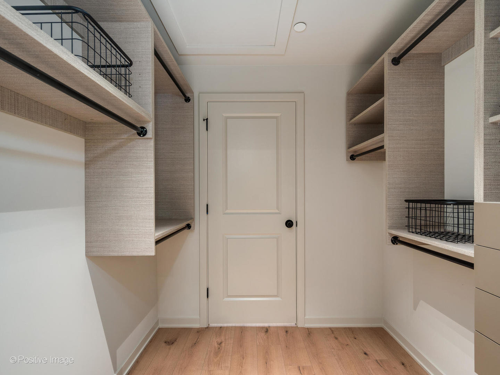 1235 N Ashland Avenue - Photo 5