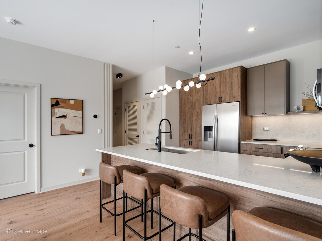 1235 N Ashland Avenue - Photo 9